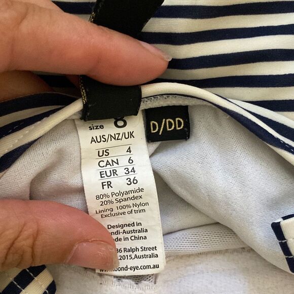 C7 Bond-Eye Australia Black White Stripe Sweetheart One Piece Swimsuit Sz 4 D/DD - Picture 4 of 8